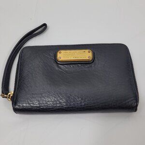 Marc by Marc Jacobs Black Leather Wristlet Wallet